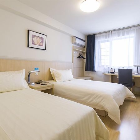Jinjiang Inn Select Xiangyang Diamond Avenue South Checheng Road Exterior photo